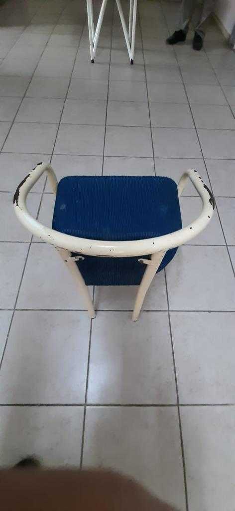 Anasınıfı Sandalyesi