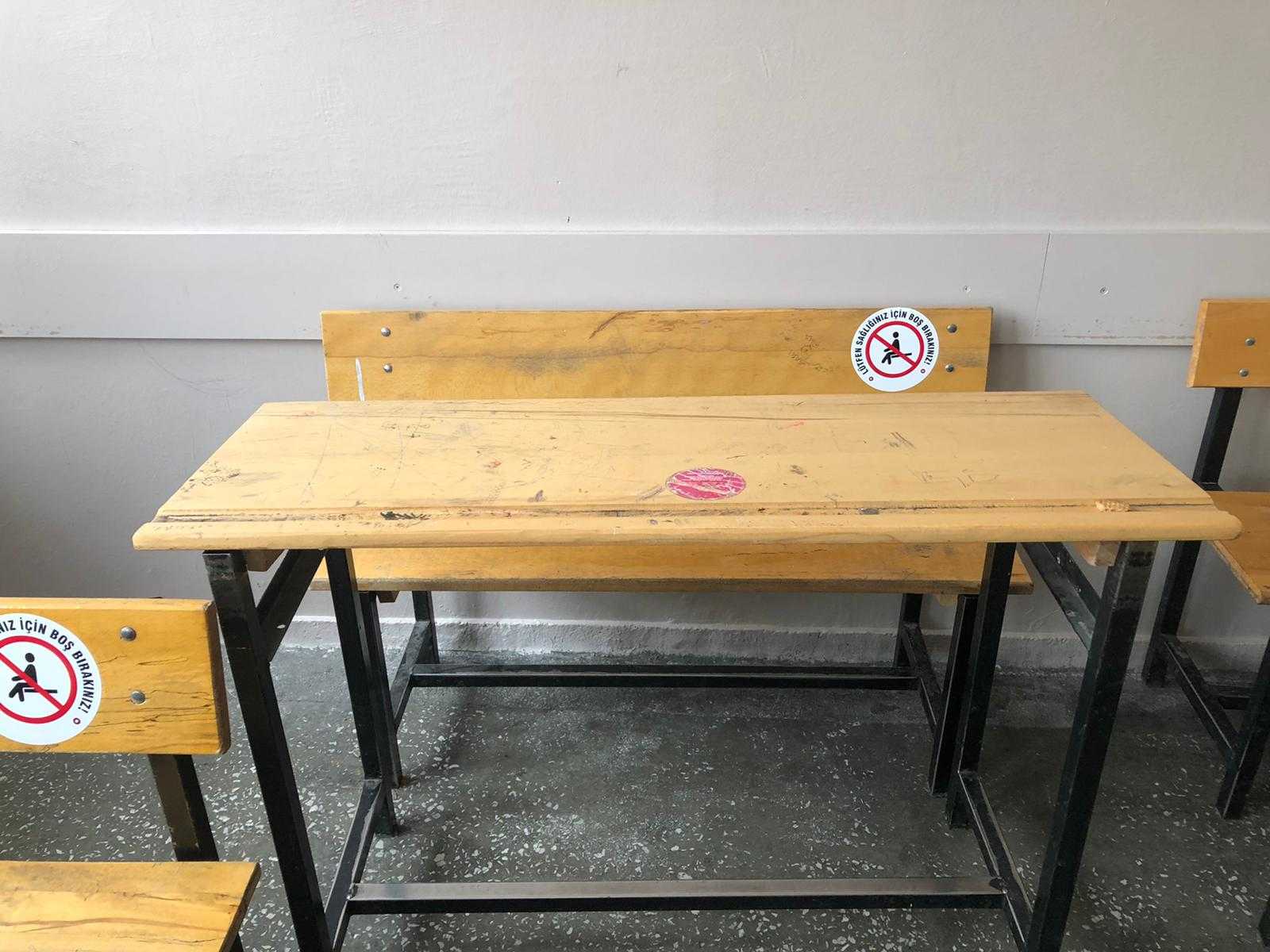 Öğrenci Sıra Ve Masası